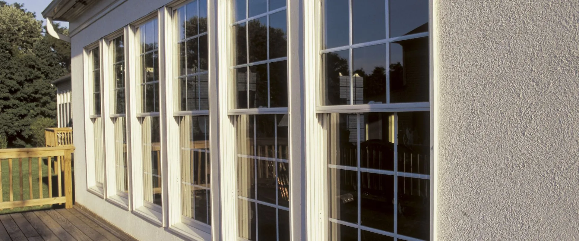 Comparison of tempered versus annealed glass for home glass replacement
